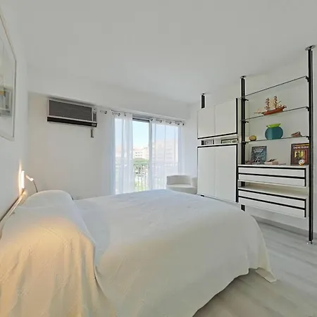T3 Climatise Dernier Etage Port - Fr-1-826-12 * Hyeres